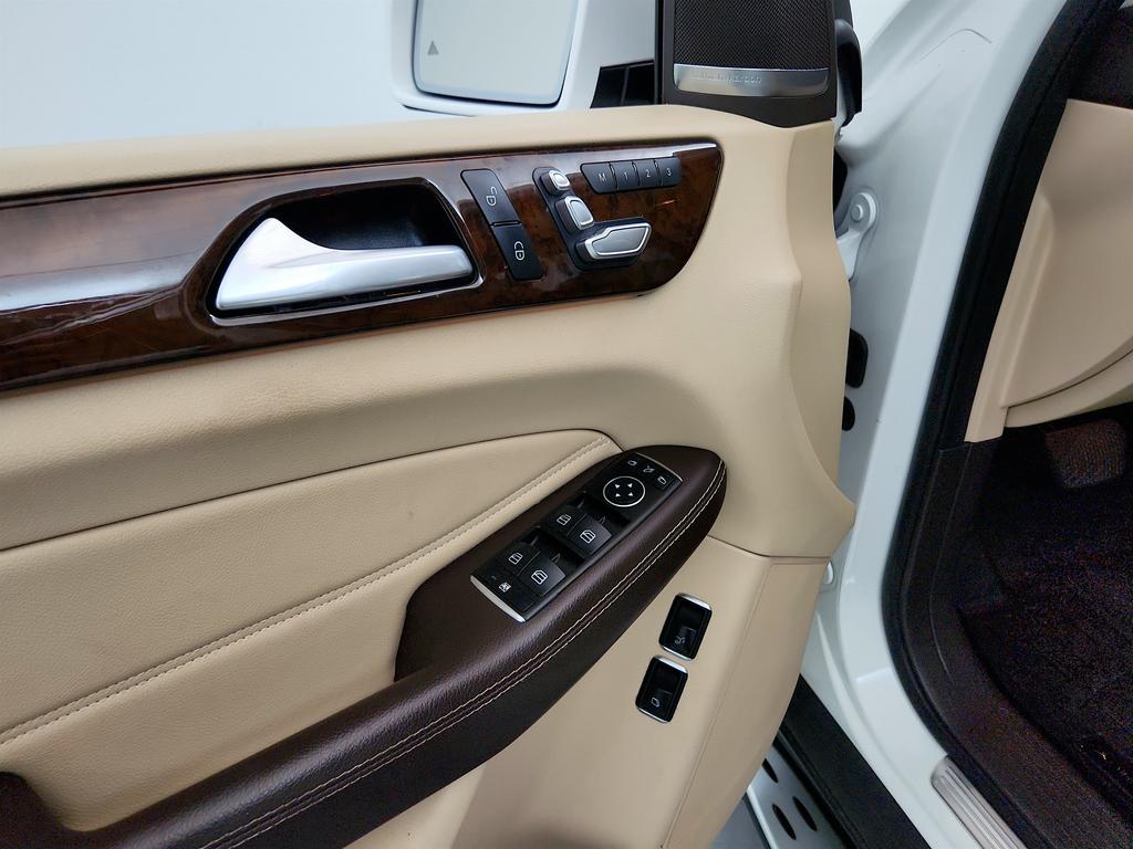 2017 Mercedes-Benz GLS - $14,950