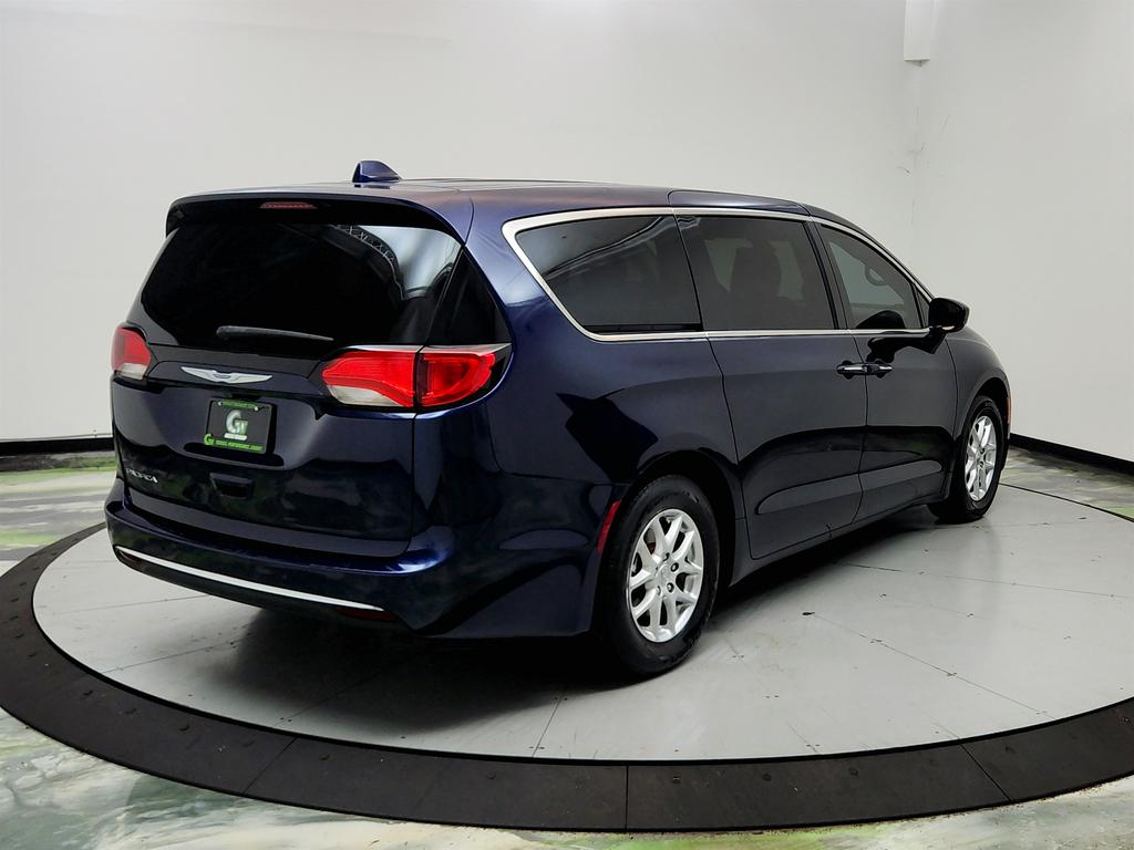 2020 Chrysler Pacifica - $12,495