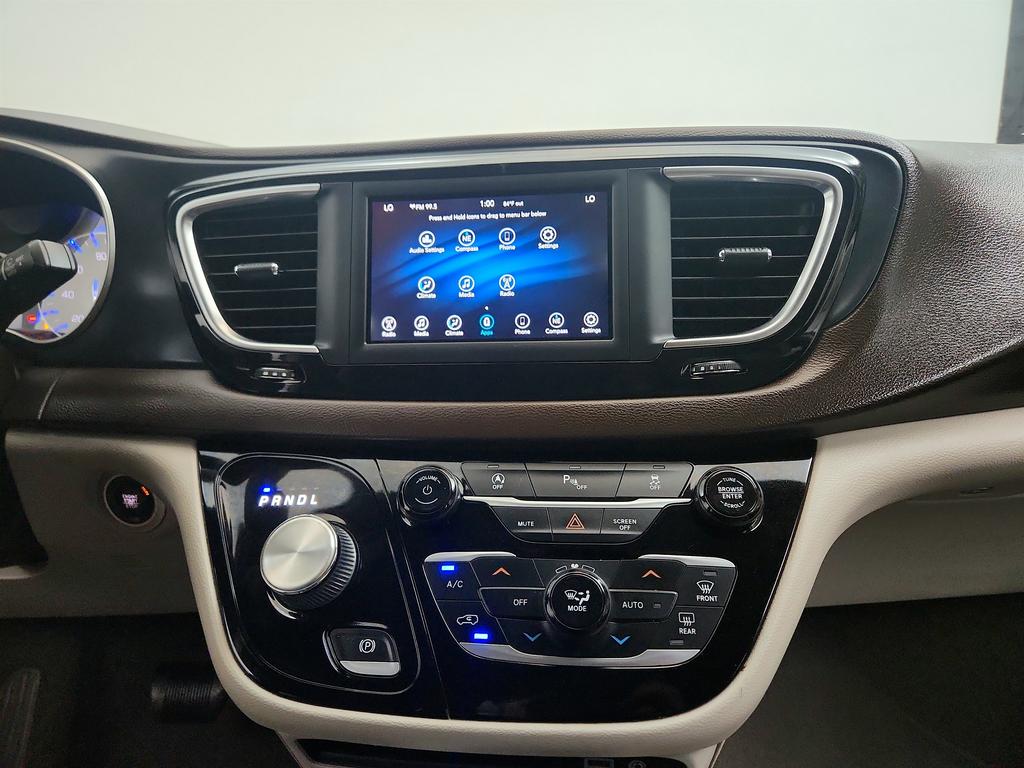 2020 Chrysler Pacifica - $12,495
