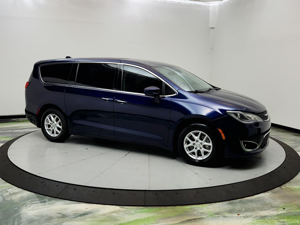 2020 Chrysler Pacifica - $12,495