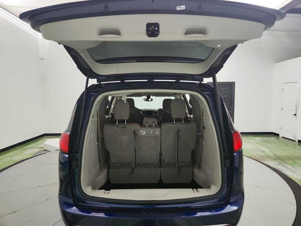 2020 Chrysler Pacifica - $12,495
