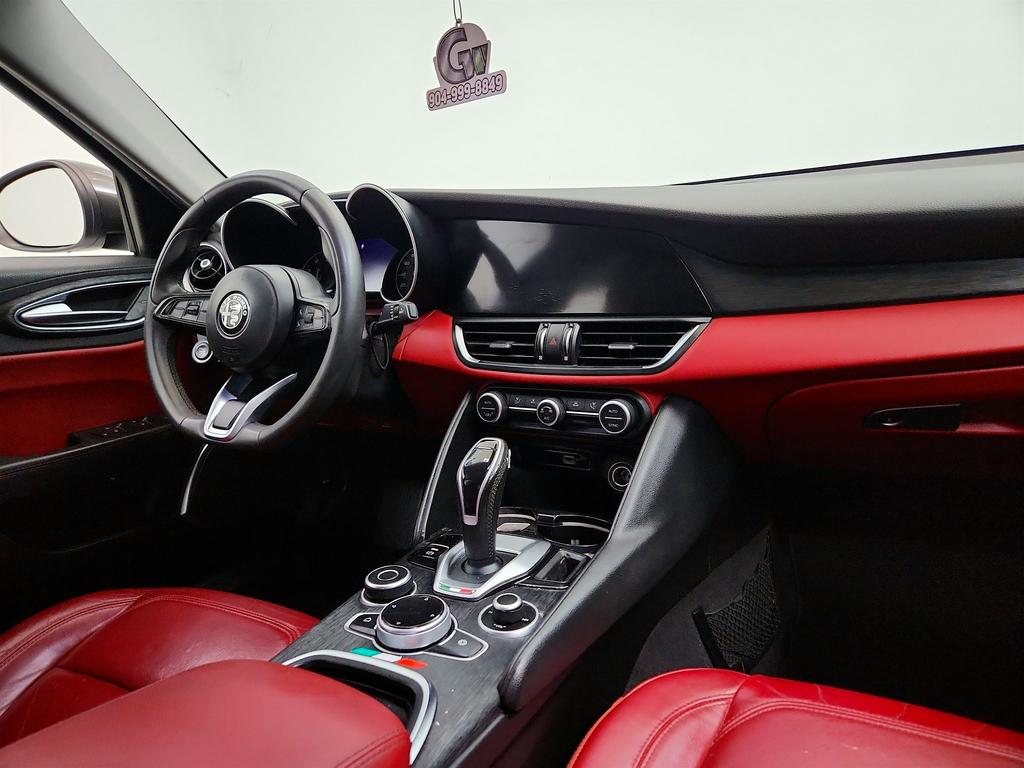 2020 Alfa Romeo Giulia - $11,350