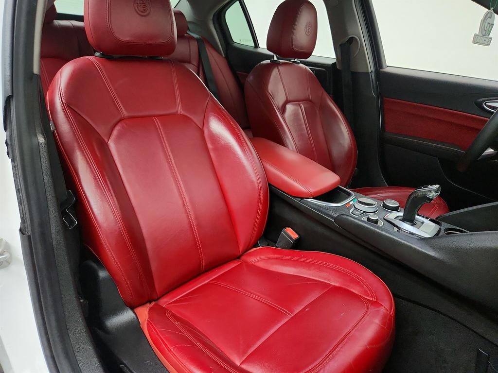 2020 Alfa Romeo Giulia - $11,350