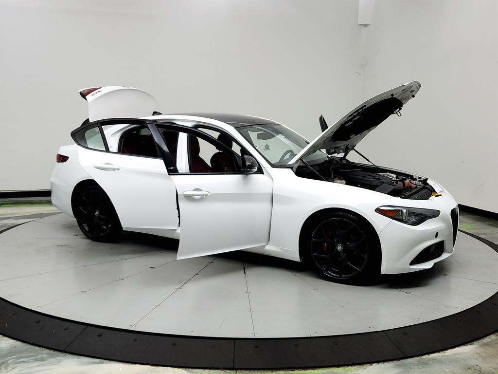 2020 Alfa Romeo Giulia - $11,350