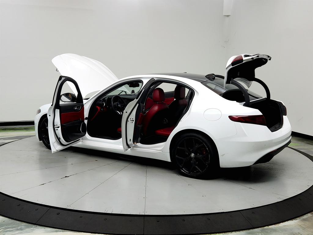 2020 Alfa Romeo Giulia - $11,350
