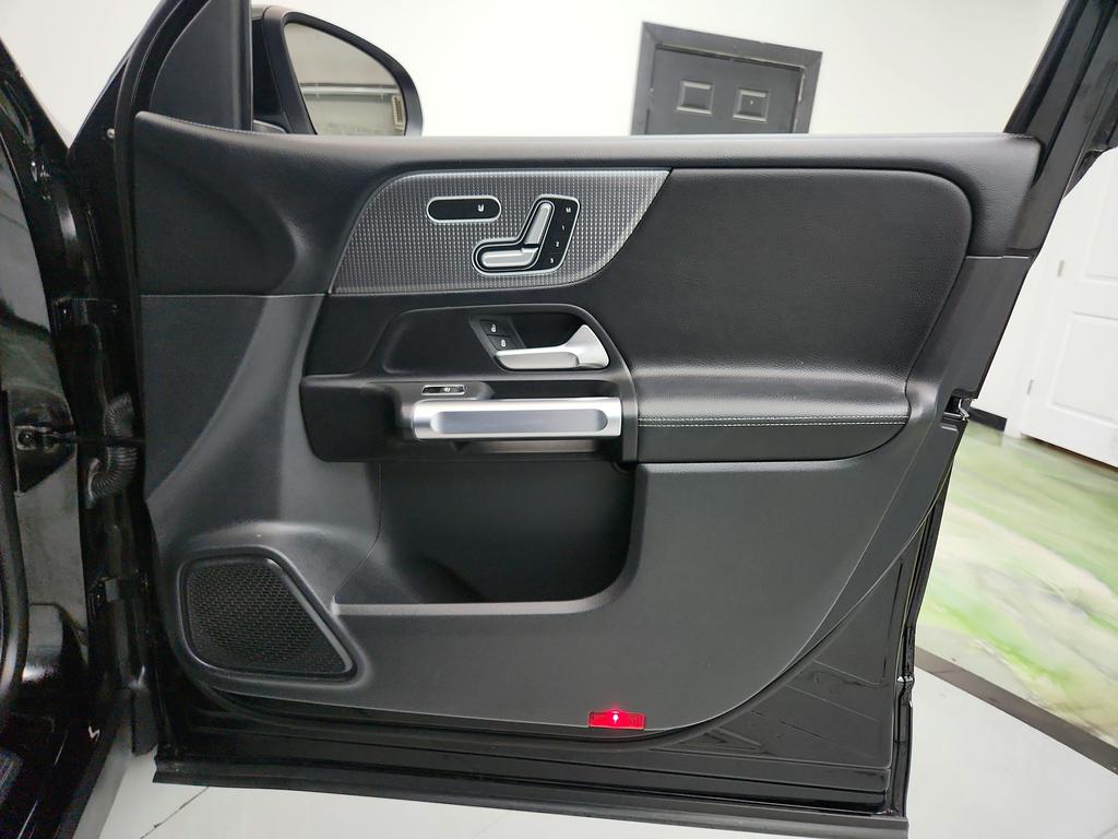 2023 Mercedes-Benz B-Class - $20,550