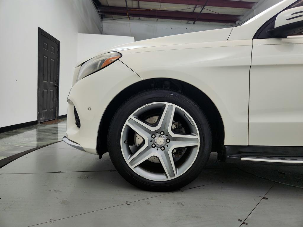 2016 Mercedes-Benz GLE - $14,450