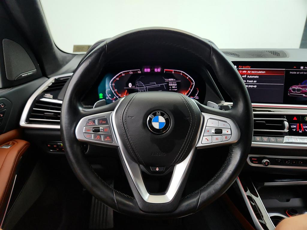 2020 BMW X7 - $34,945
