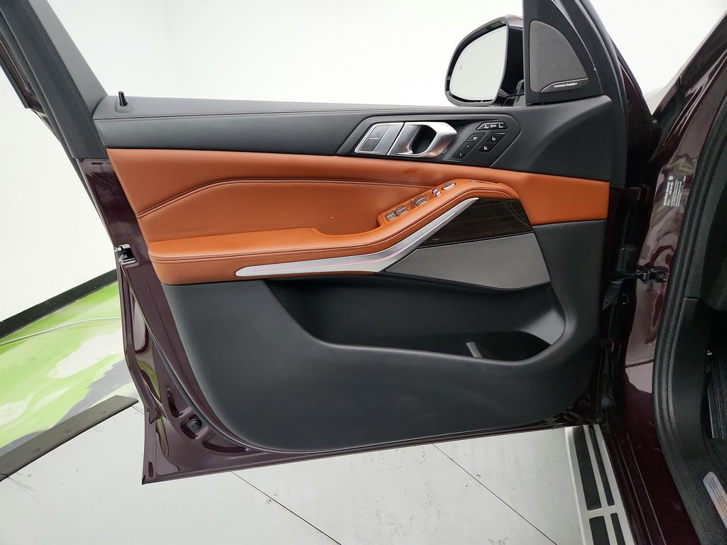 2020 BMW X7 - $34,945