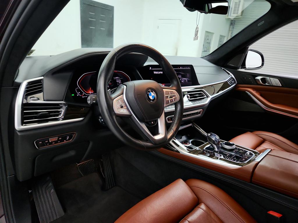 2020 BMW X7 - $34,945