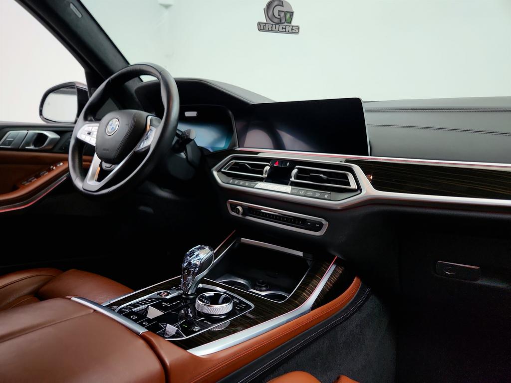 2020 BMW X7 - $34,945