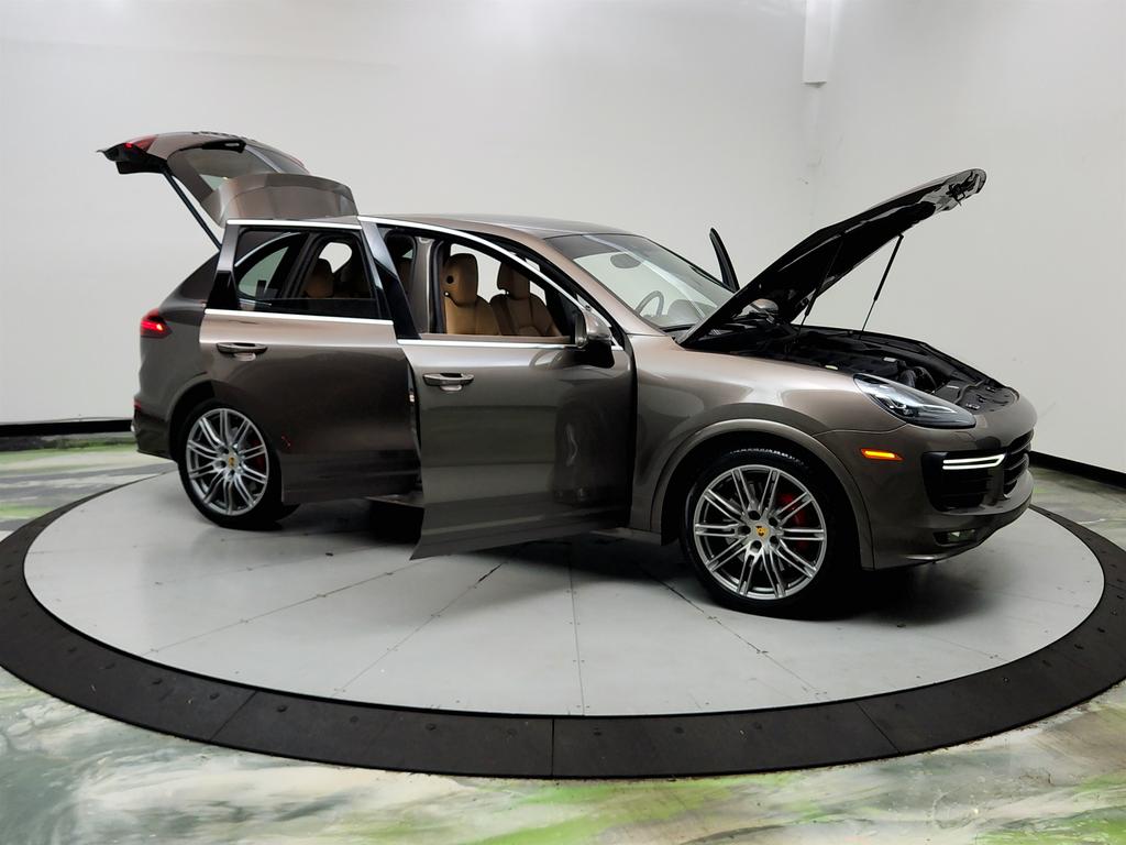 2016 Porsche Cayenne - $23,750