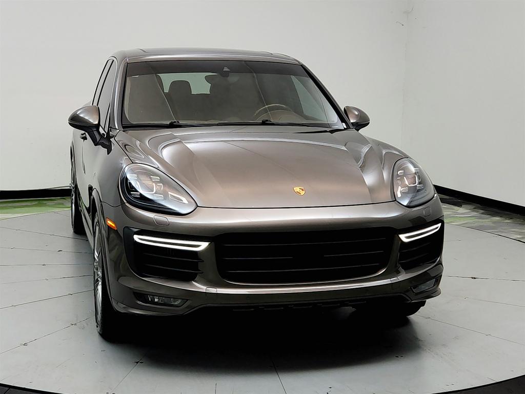 2016 Porsche Cayenne - $23,750