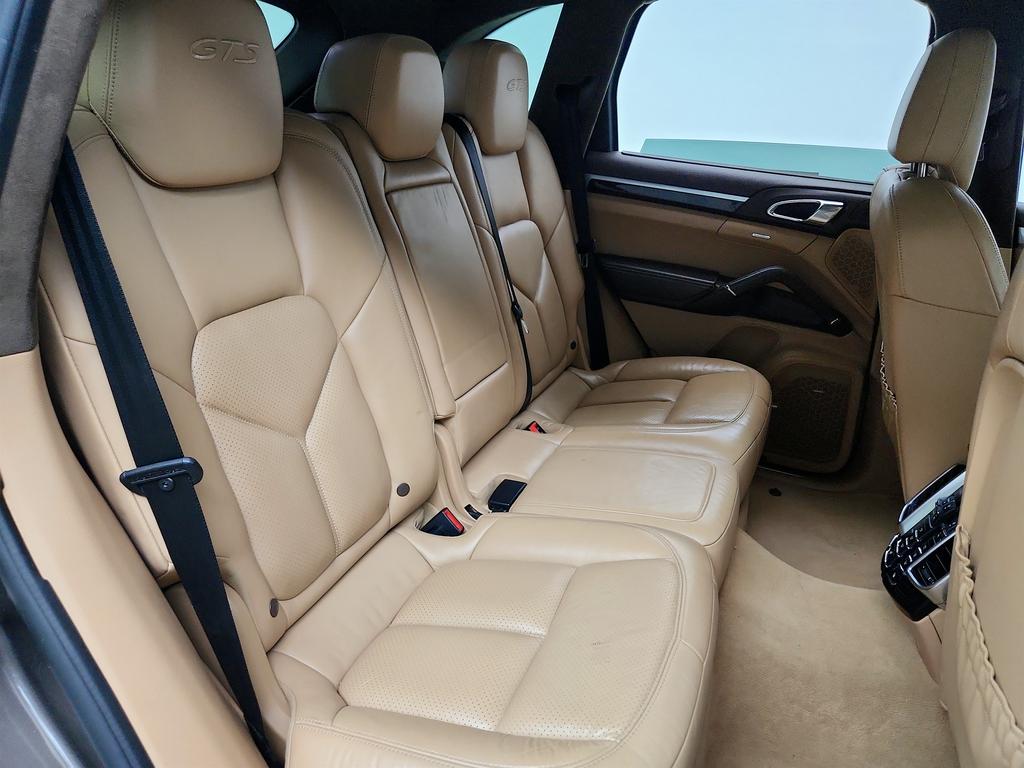 2016 Porsche Cayenne - $23,750