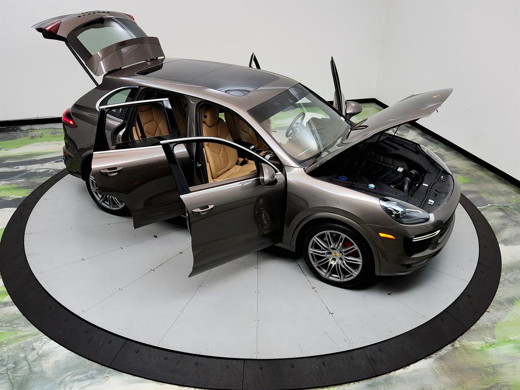 2016 Porsche Cayenne - $23,750