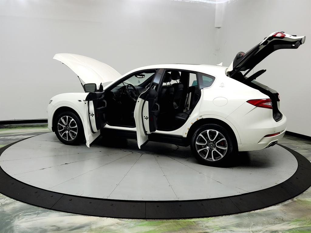 2020 Maserati Levante - $17,145