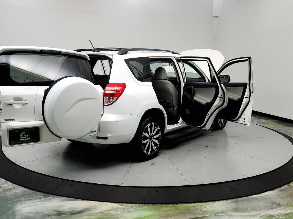 2009 Toyota RAV4 - $5,750