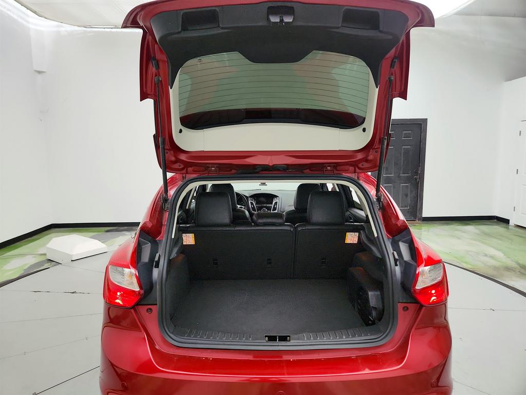 2012 Ford Focus - $4,750