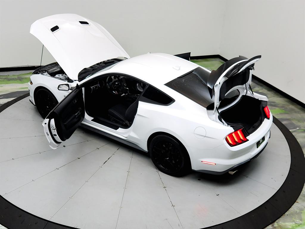 2020 Ford Mustang - $27,350