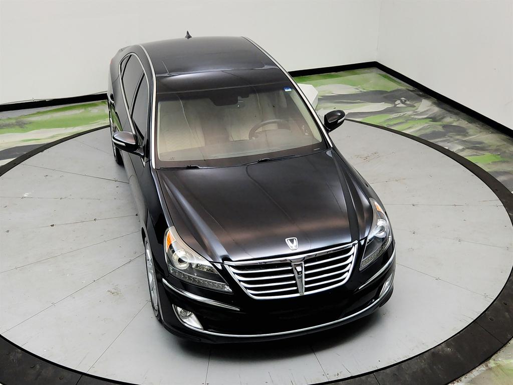 2013 Hyundai Equus - $9,950