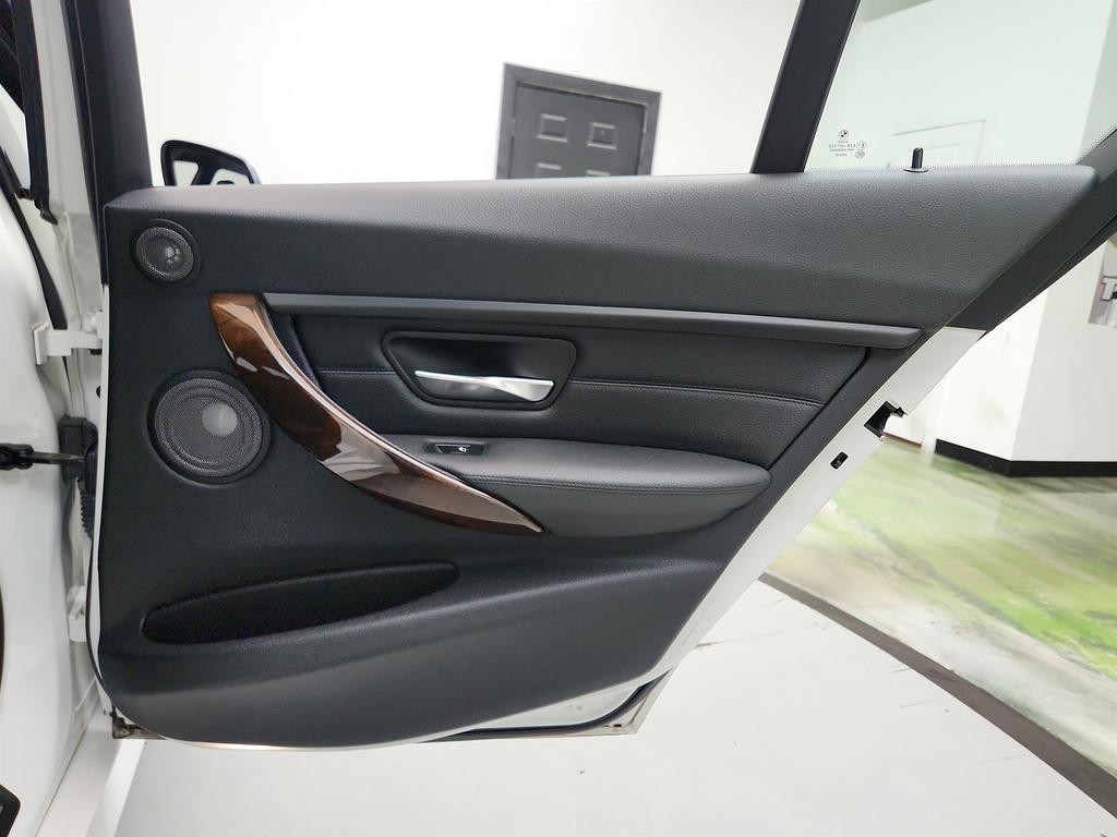 2015 BMW 3 Series - $4,695