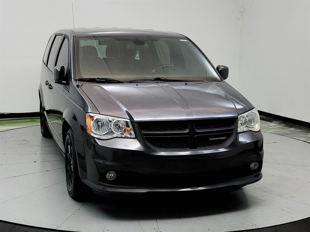 2020 Dodge Grand Caravan - $10,950
