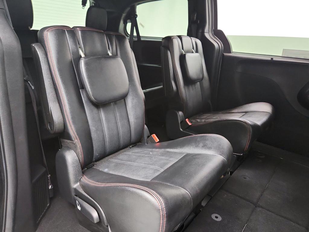 2020 Dodge Grand Caravan - $10,950