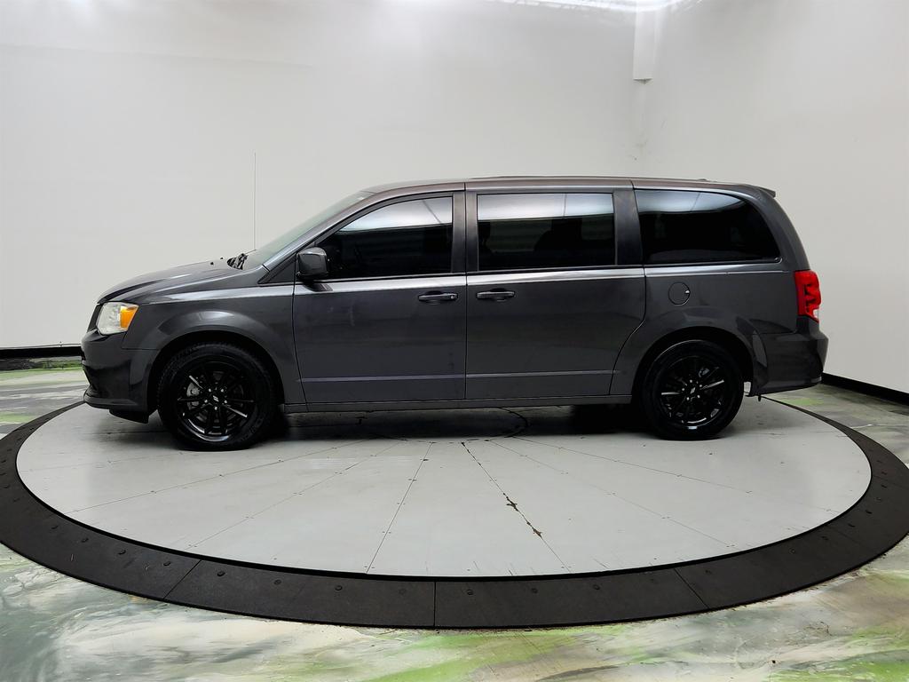 2020 Dodge Grand Caravan - $10,950