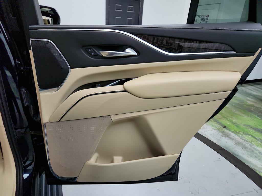 2021 Cadillac Escalade - $43,450
