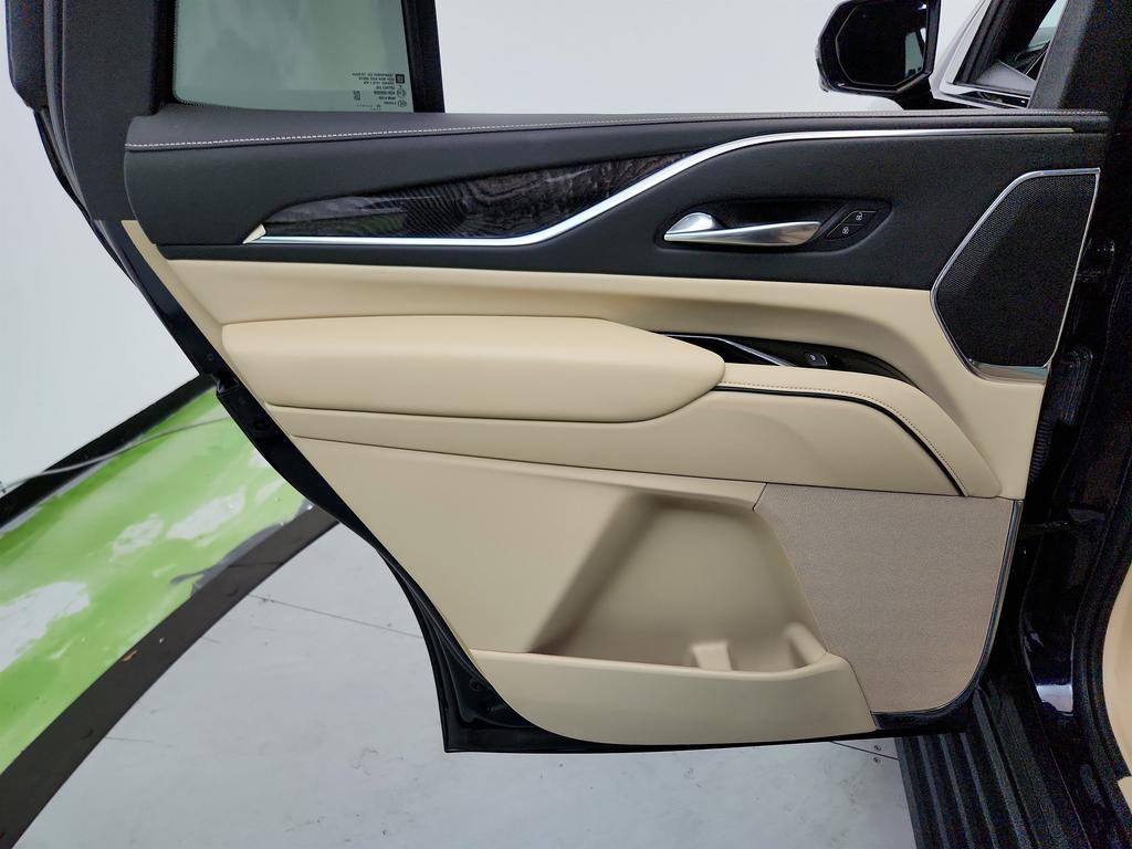 2021 Cadillac Escalade - $43,450