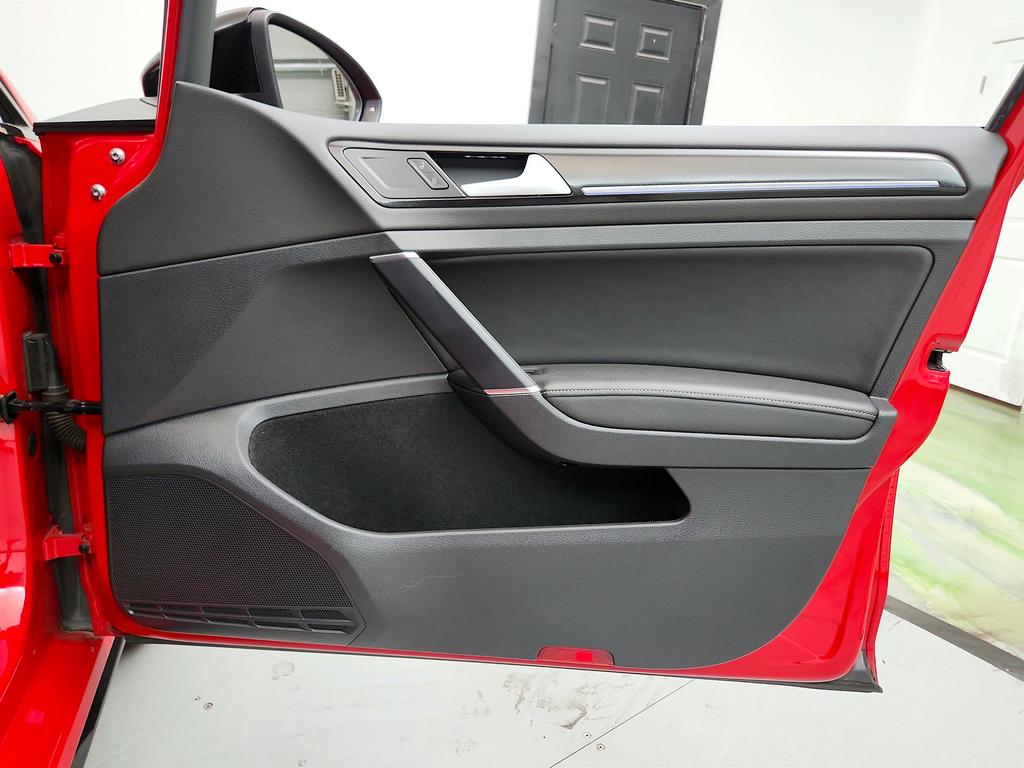 2019 Volkswagen Golf - $29,995