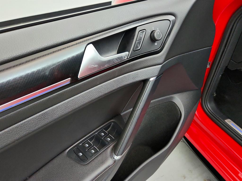 2019 Volkswagen Golf - $29,995