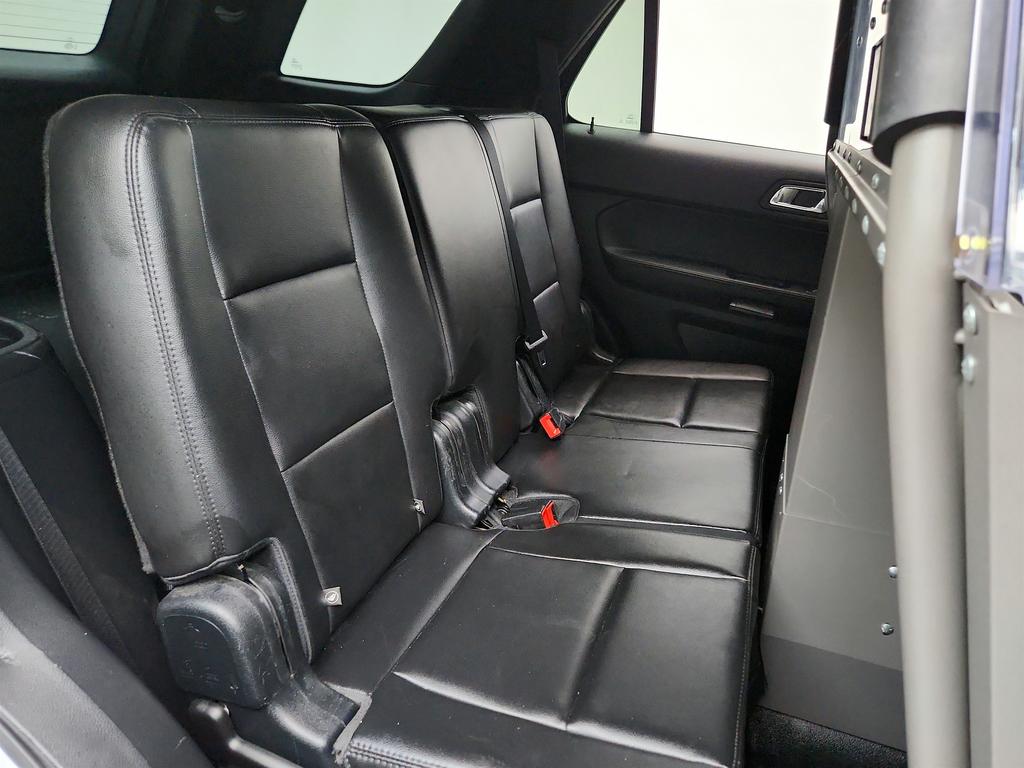 2017 Ford Explorer - $10,500