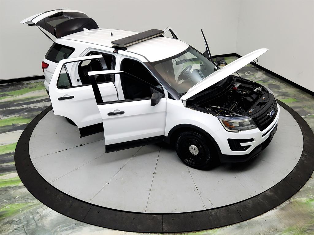2017 Ford Explorer - $10,500