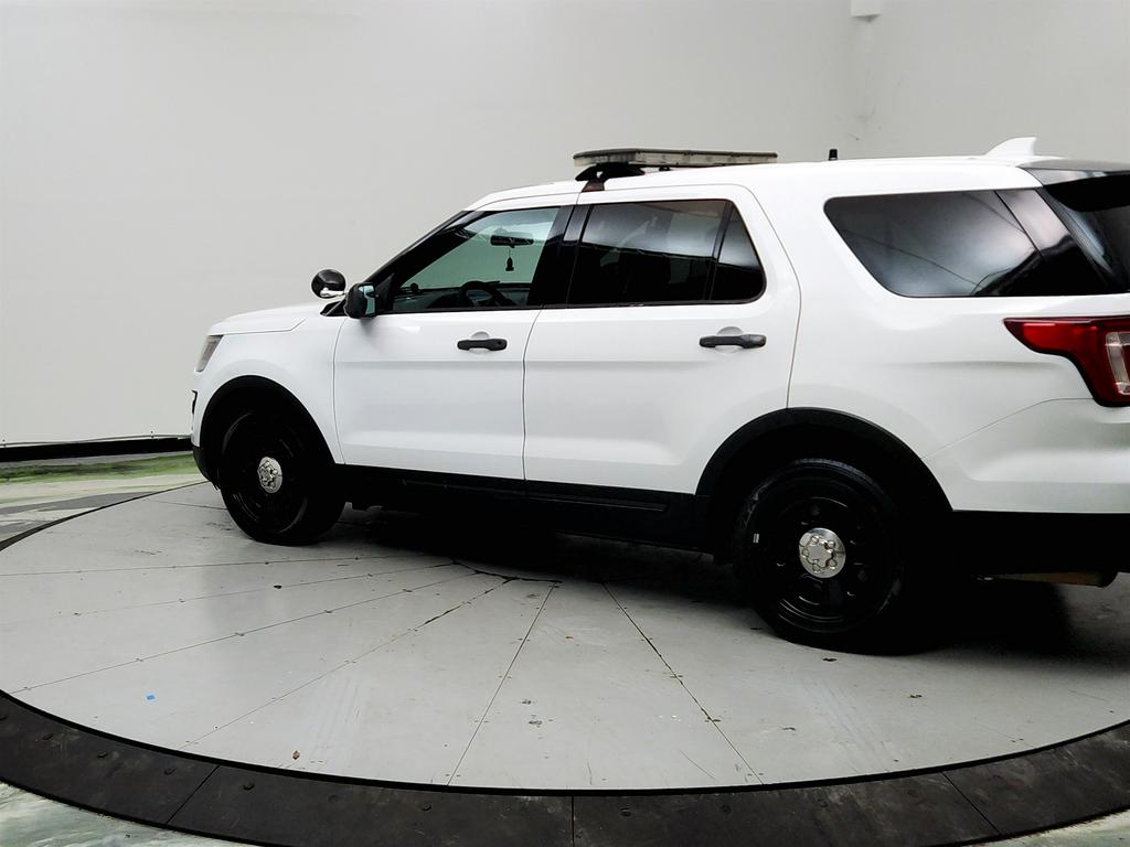 2017 Ford Explorer - $10,500