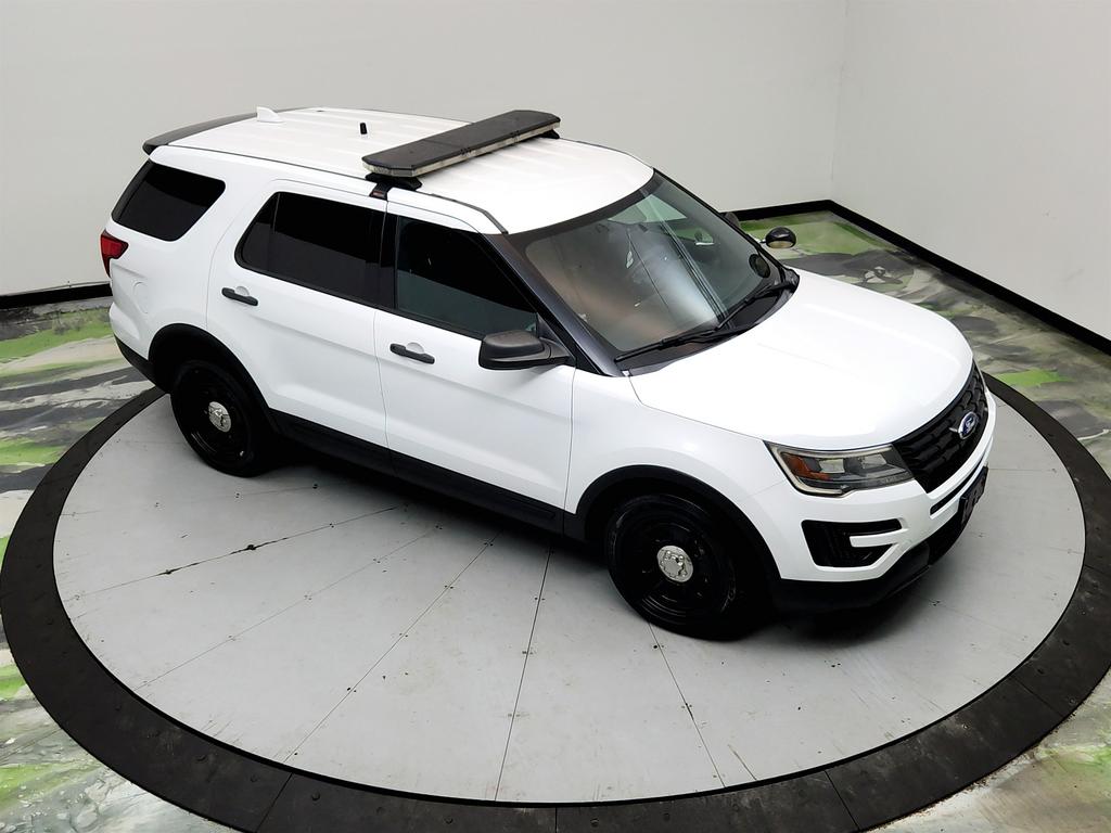 2017 Ford Explorer - $10,500