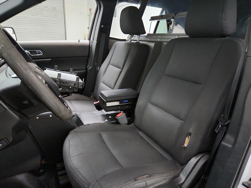 2017 Ford Explorer - $10,500