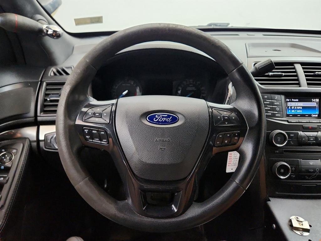2017 Ford Explorer - $10,500