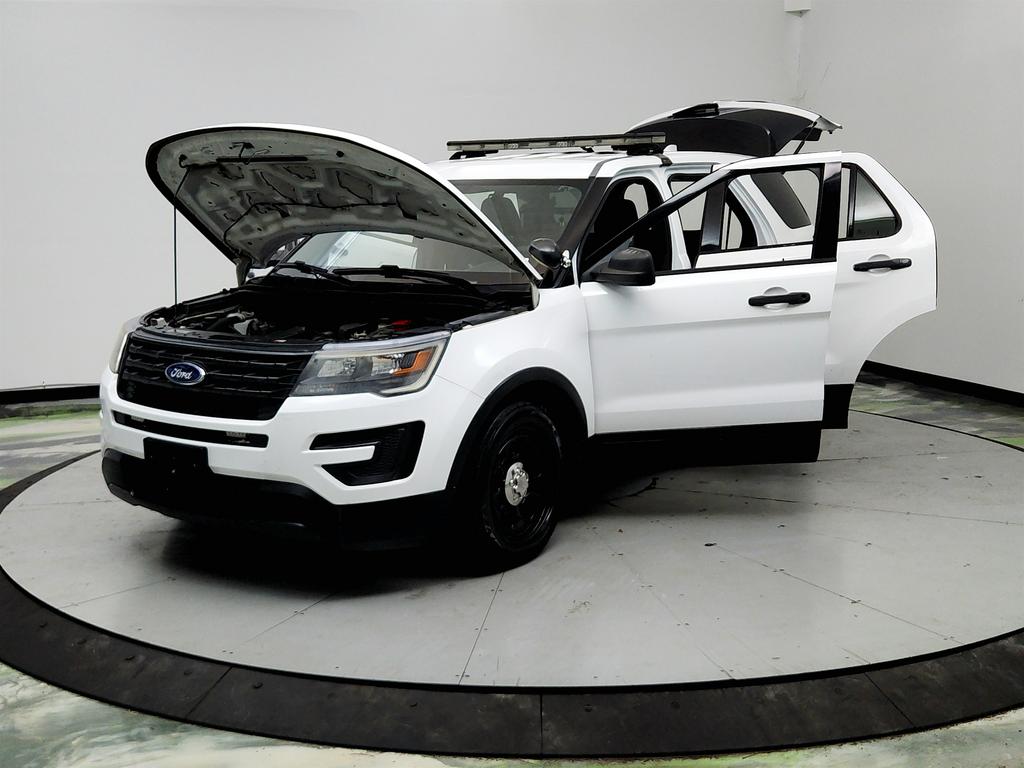 2017 Ford Explorer - $10,500