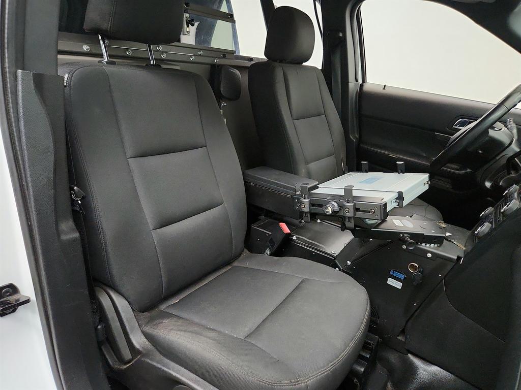 2017 Ford Explorer - $10,500