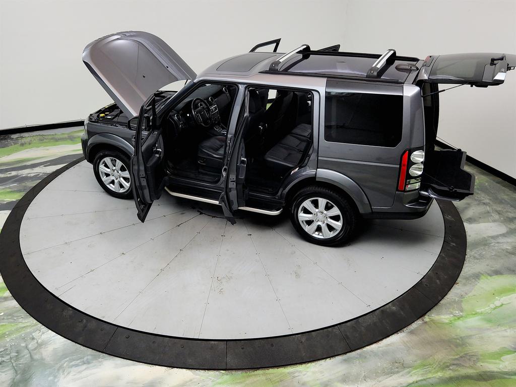 2016 Land Rover LR4 - $11,895