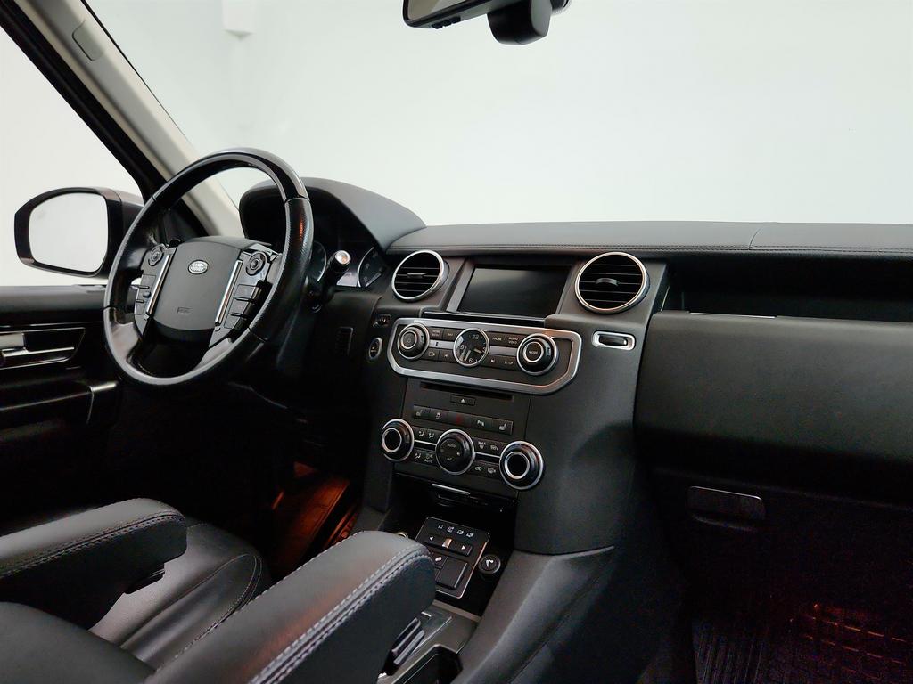 2016 Land Rover LR4 - $11,895