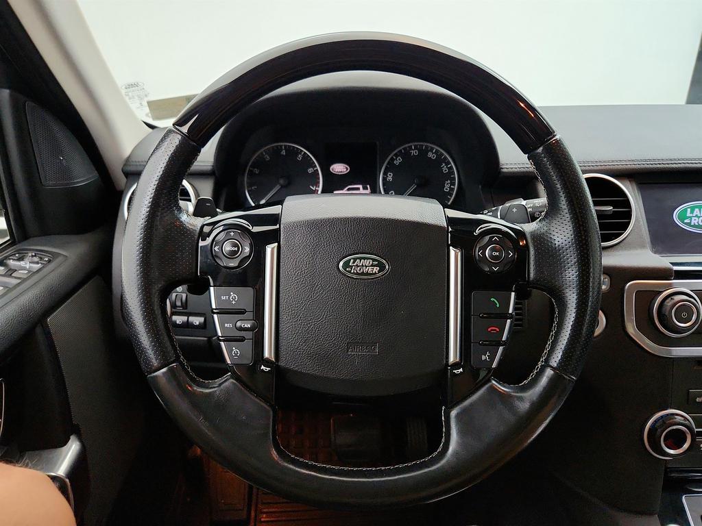 2016 Land Rover LR4 - $11,895