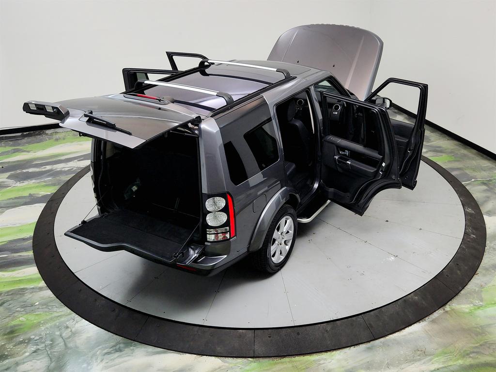 2016 Land Rover LR4 - $11,895
