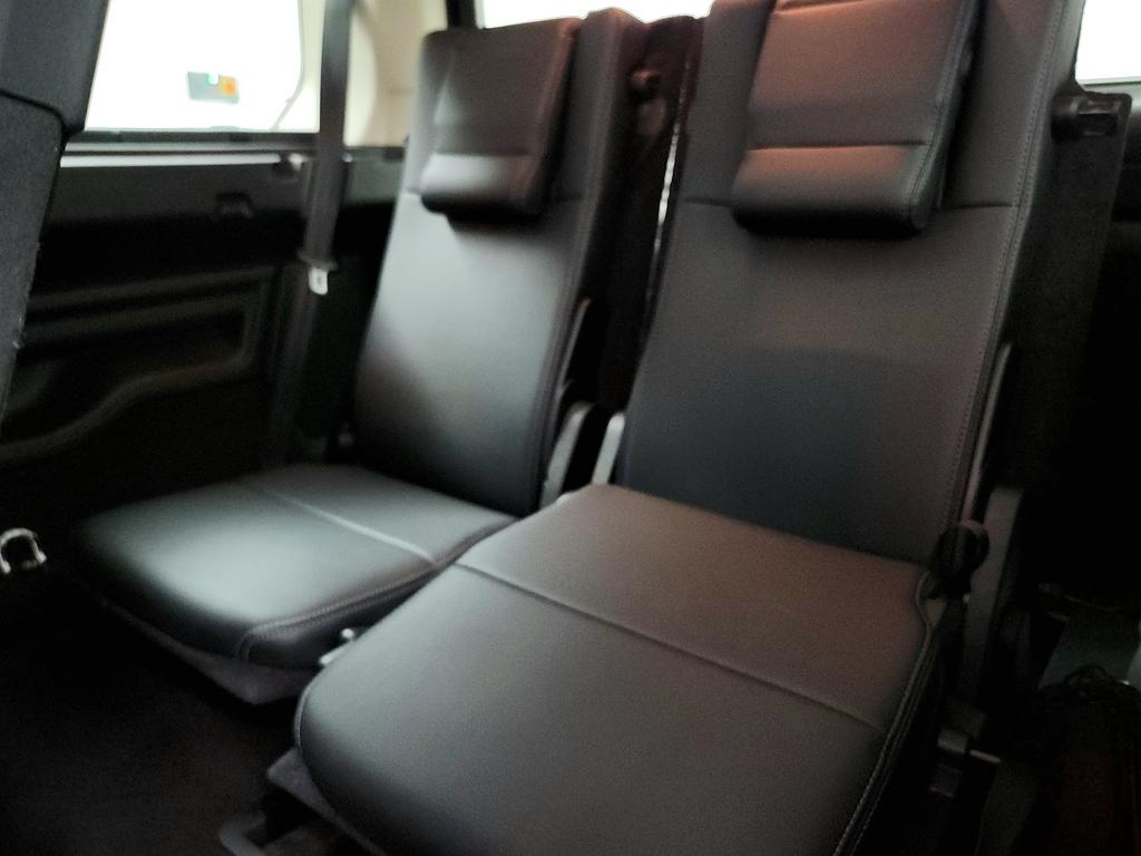 2016 Land Rover LR4 - $11,895