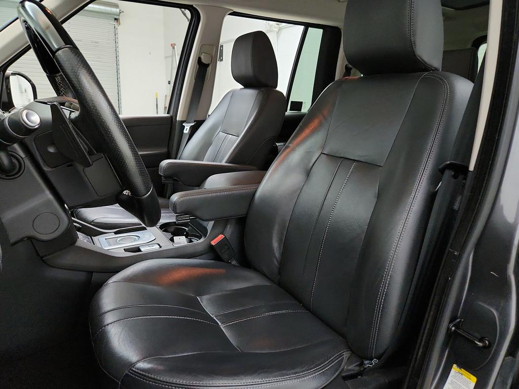 2016 Land Rover LR4 - $11,895