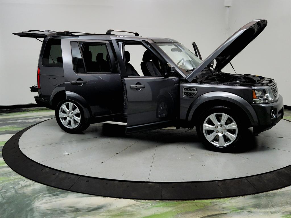 2016 Land Rover LR4 - $11,895