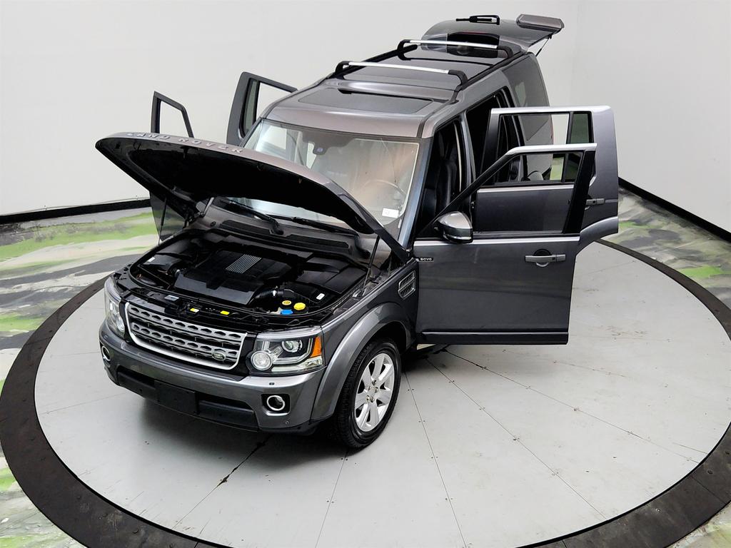 2016 Land Rover LR4 - $11,895