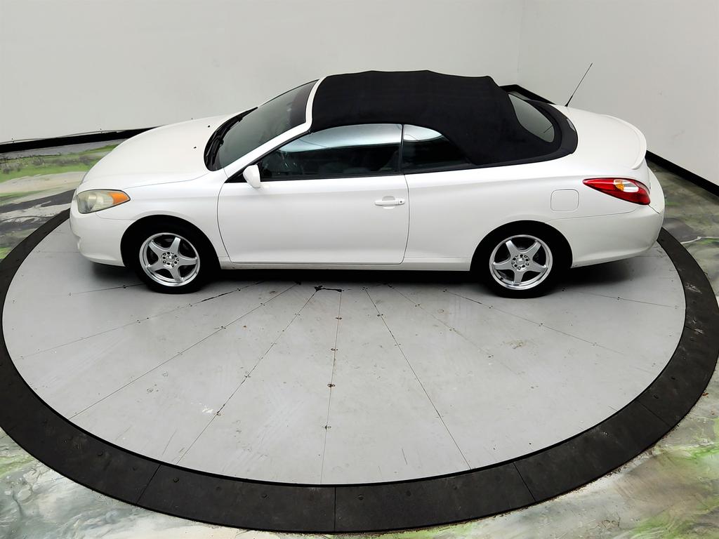 2004 Toyota Camry - $2,995