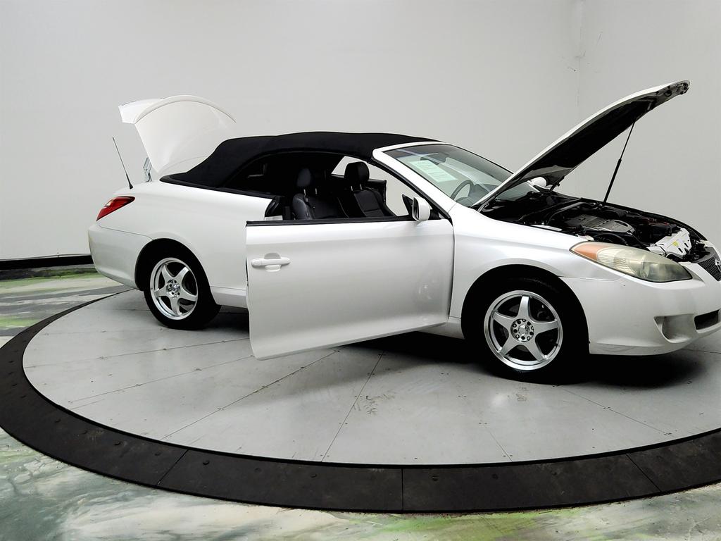 2004 Toyota Camry - $2,995